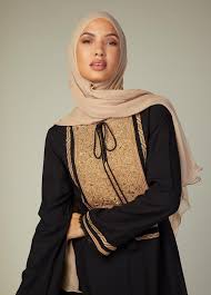 Modest Abaya – Black & Gold